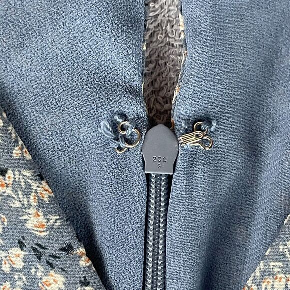 ASTR The Label Tiered Ruffle Mini Dress Women's Size Medium Blue Multi Floral - Picture 14 of 16